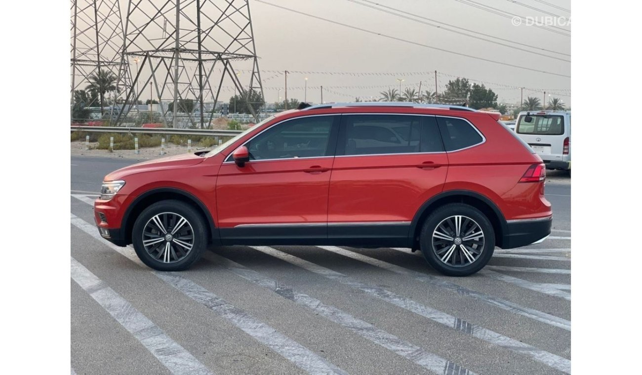 Volkswagen Tiguan 2019 Volkswagen Tiguan 2.0L Turbo Full Option Panoramic View