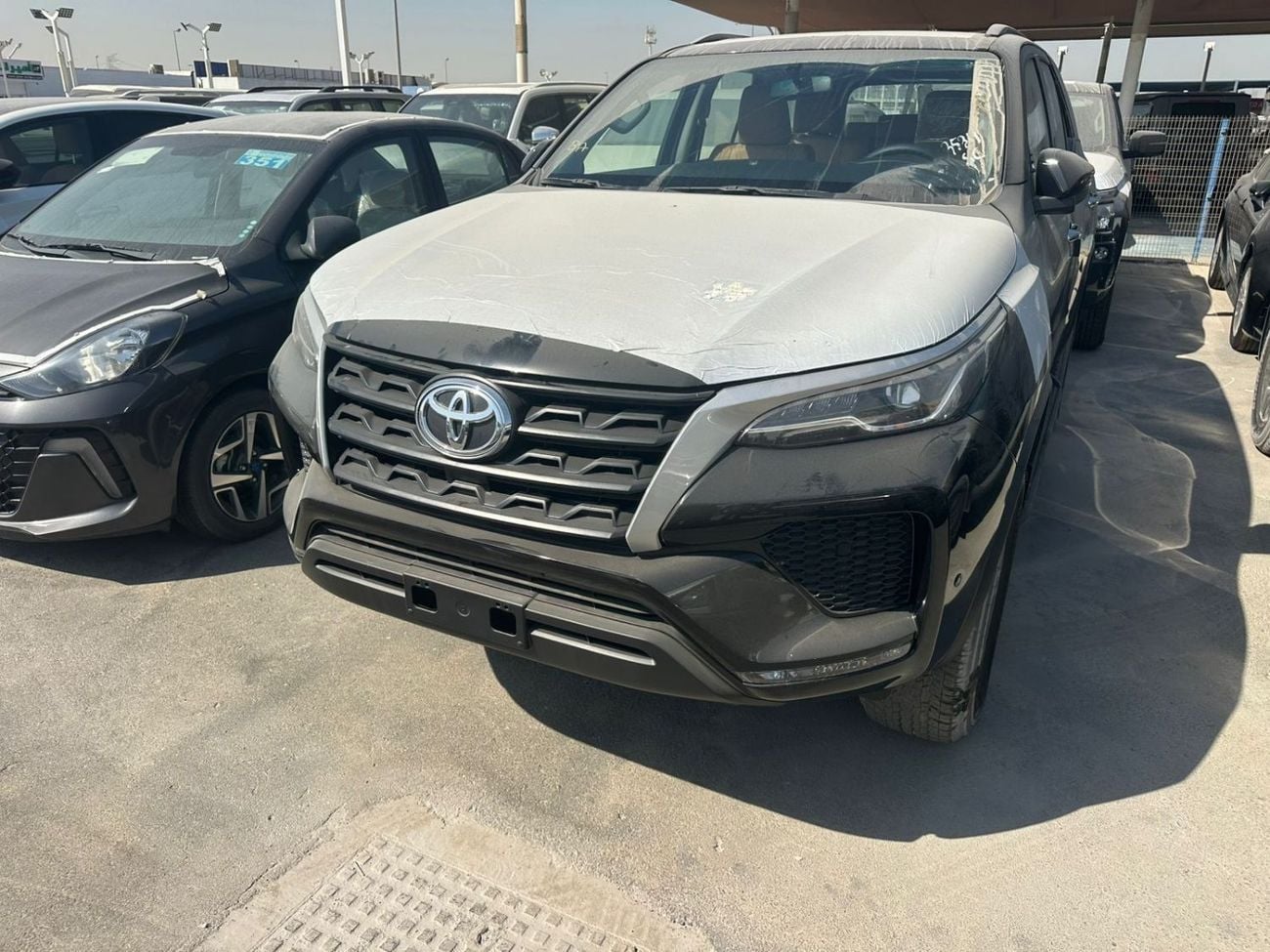 Toyota Fortuner EXR 2.7L (160 HP)
