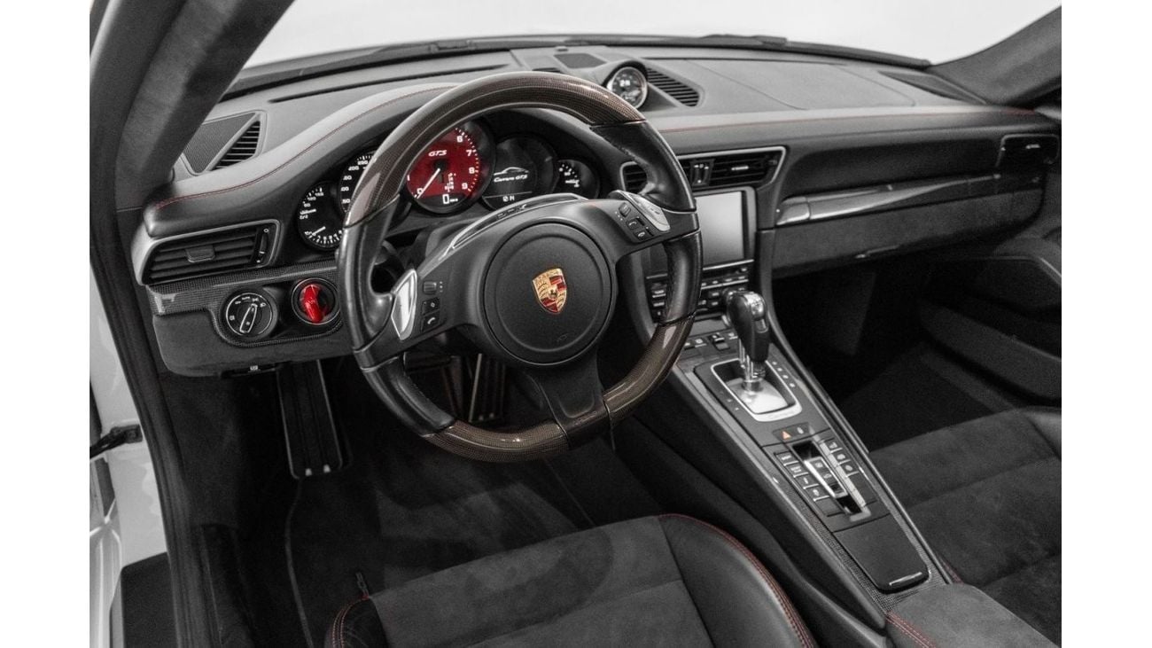 Porsche 911 Carrera GTS