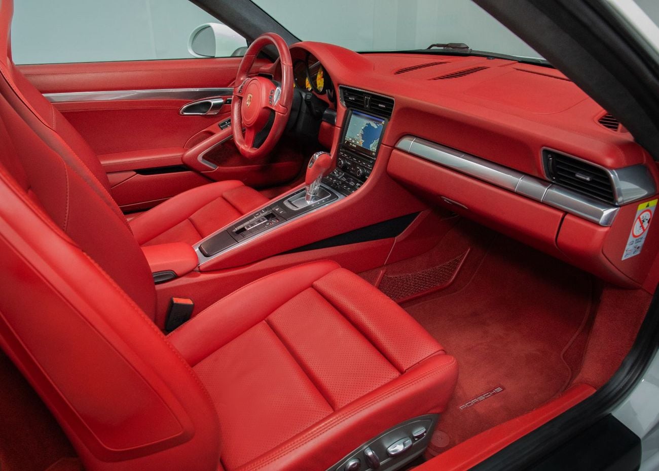 Porsche 911 CARRERA 4