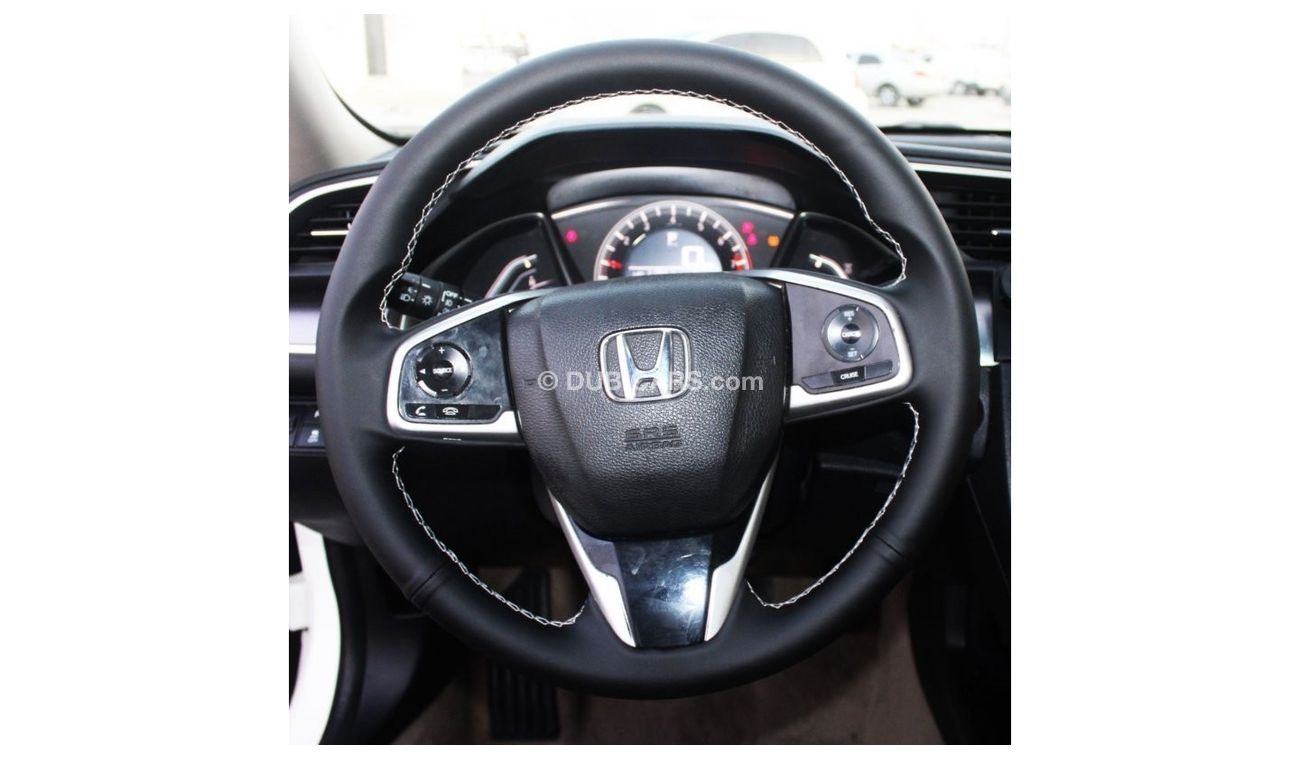 Honda Civic DX Honda Civic 2017 GCC, in excellent condition