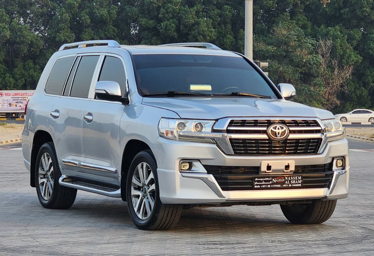 تويوتا لاند كروزر GXR V6 MODEL 2009 UPGRADE 2021