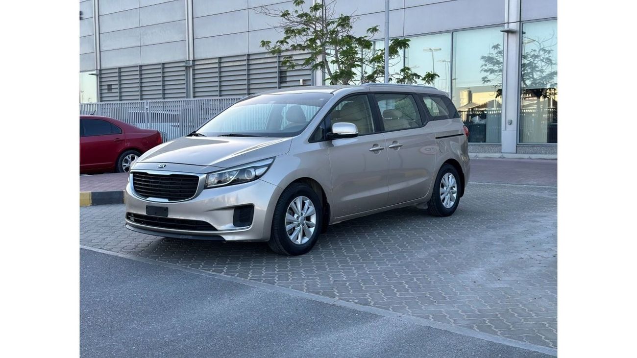 كيا كارنيفال EX GCC