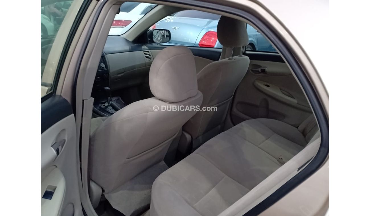 تويوتا كورولا كرولا موديل 2013 خليجي السياره بحاله ممتازه من الداخل والخارج ولا تحتاج اي مصروف