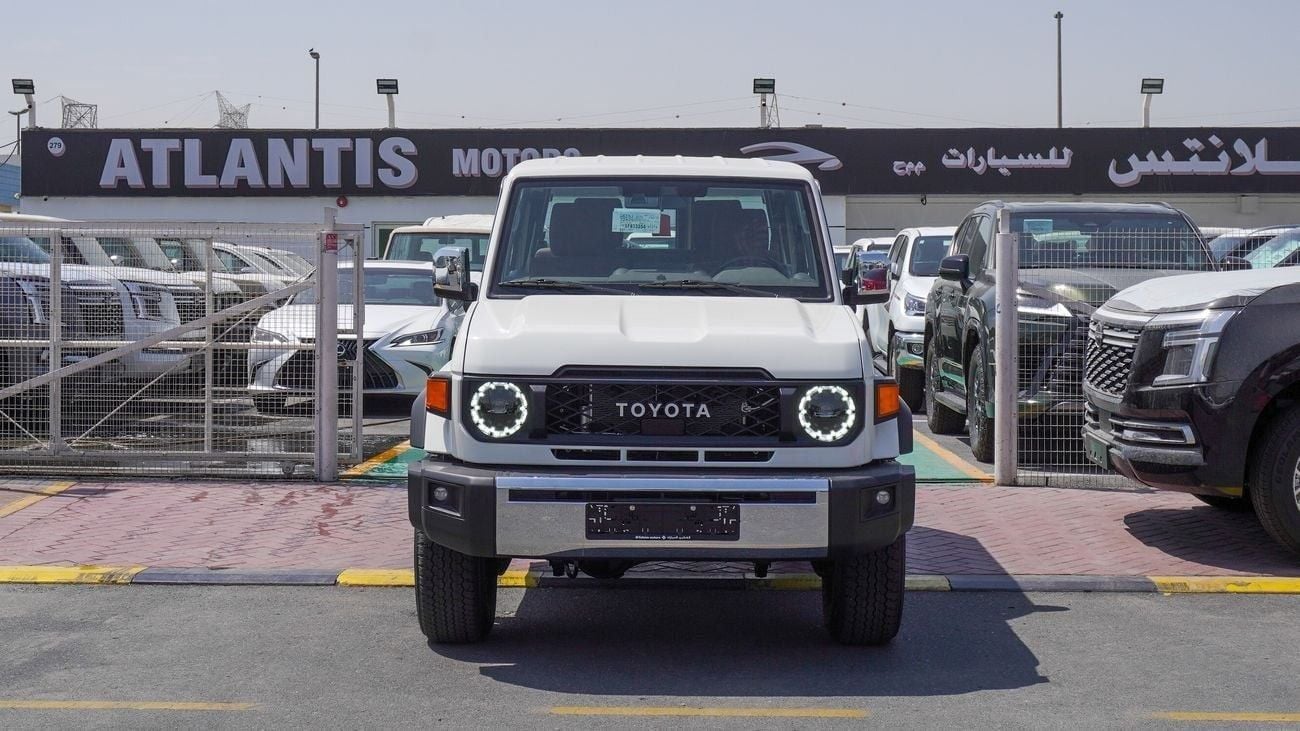 Toyota Land Cruiser 70 HT VXR LX 4.0L V6 A/T Al Futtaim