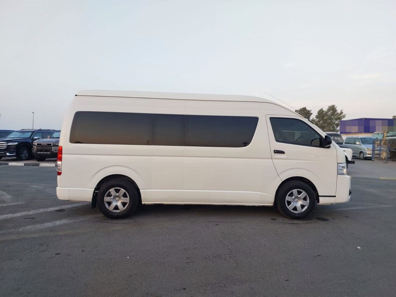 تويوتا هاياس TOYOTA HIACE COMMUTER VAN RHD 2016 MODEL 2.7 L PETROL AUTOMATIC(PM69524)