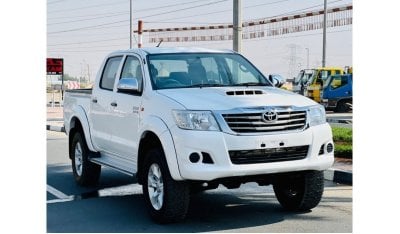 Toyota Hilux SR5 Manual Gear