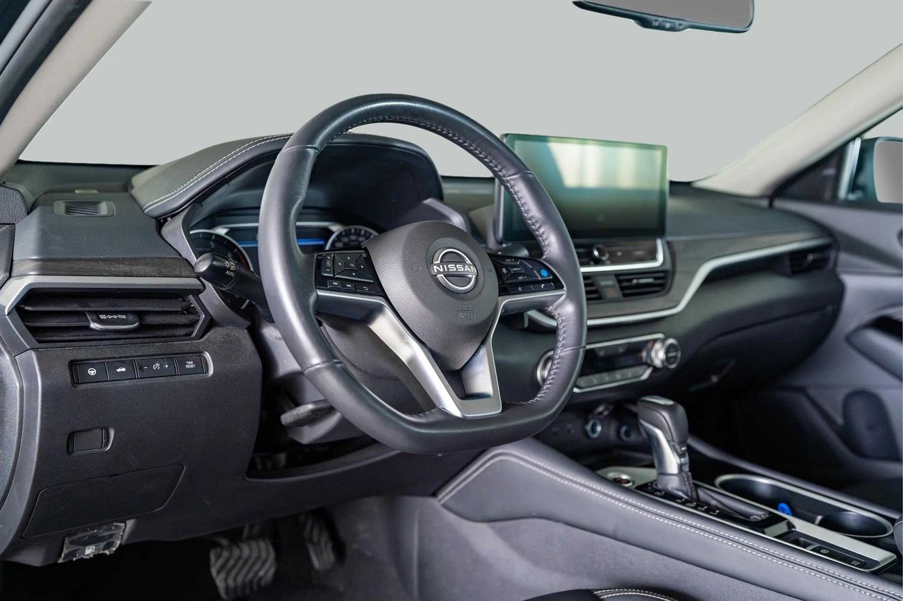 Nissan Altima SL 2.5L SL 2.0