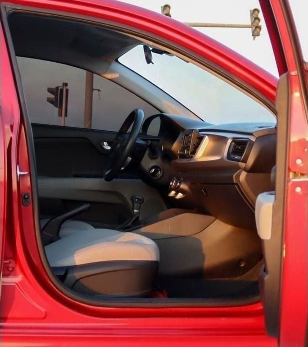 كيا ريو LX 1.6L Hatchback Kia Rio 1.6L 2019 GCC accident free in excellent condition