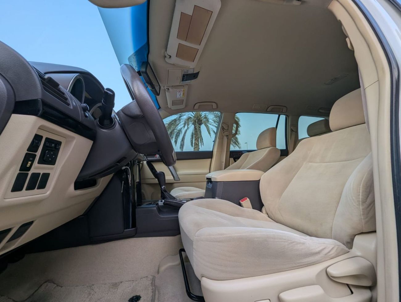 تويوتا برادو Toyota Prado 2016 white LHD 4-cylinder 2.7L Gcc specs