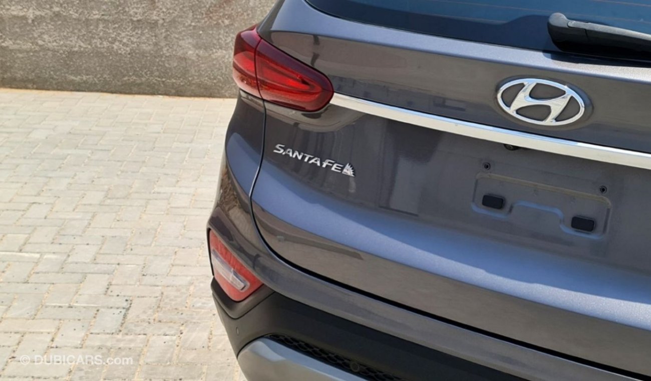 Hyundai Santa Fe GLS Mid Option 2019 2.4L 4 Cylinders GCC