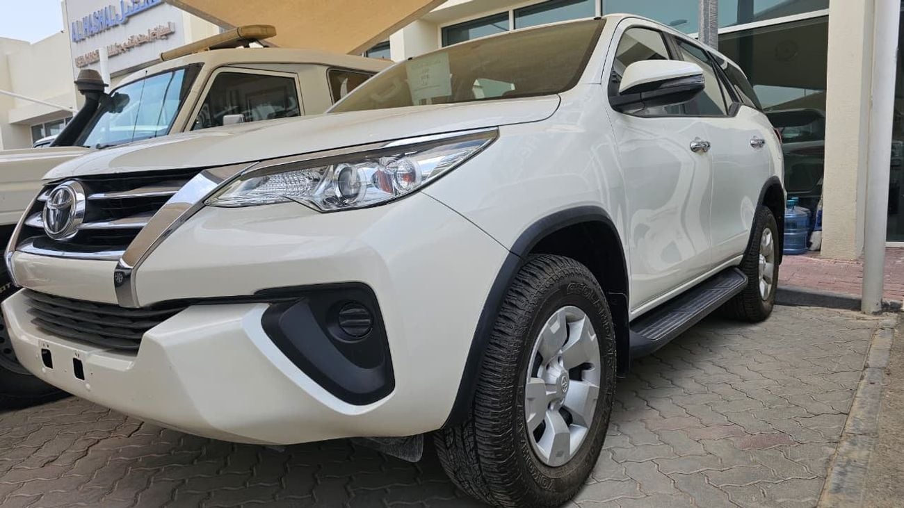 Toyota Fortuner STD D