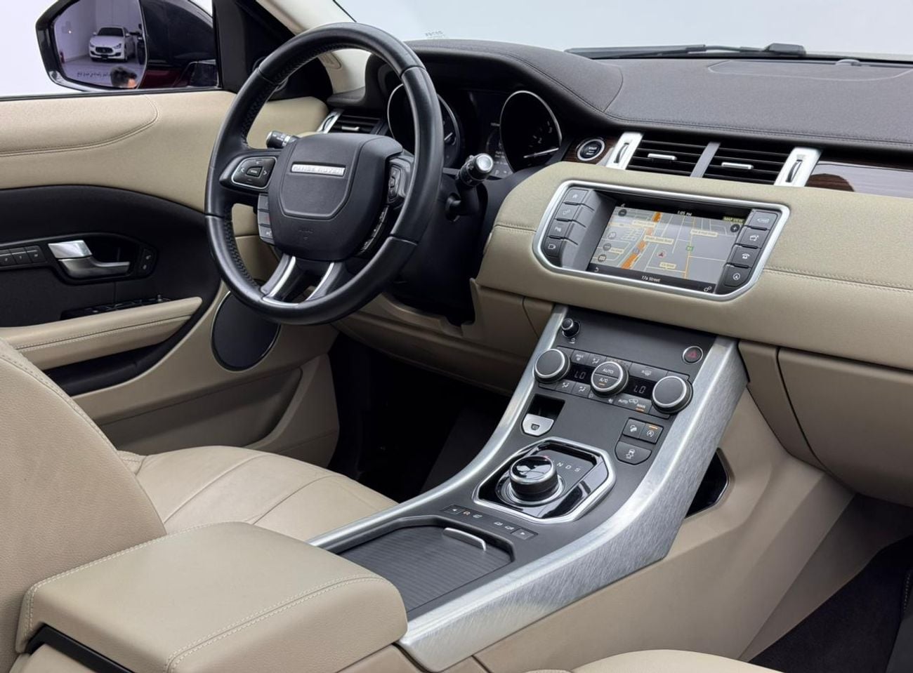 Land Rover Range Rover Evoque 2017 Range Rover Evoque Si4, Full Service History, Fully Loaded, Excellent Condition, GCC