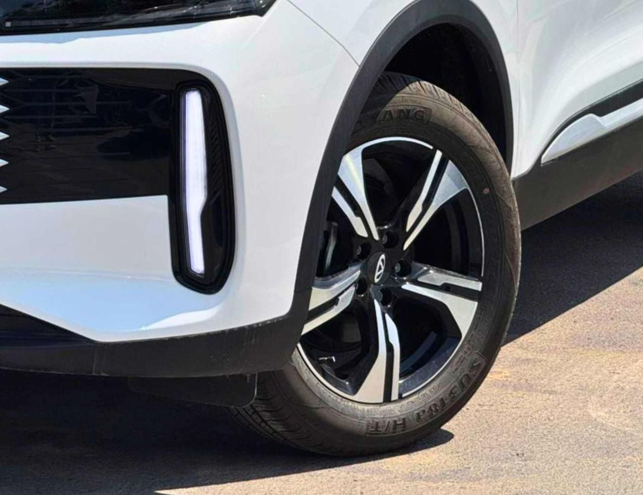 Chery Tiggo 4 Pro COMFORT || 1.5L PETROL V4 FWD || DVD+CAMERA / REAR PARKING SENSOR (CODE # TG4CFO)
