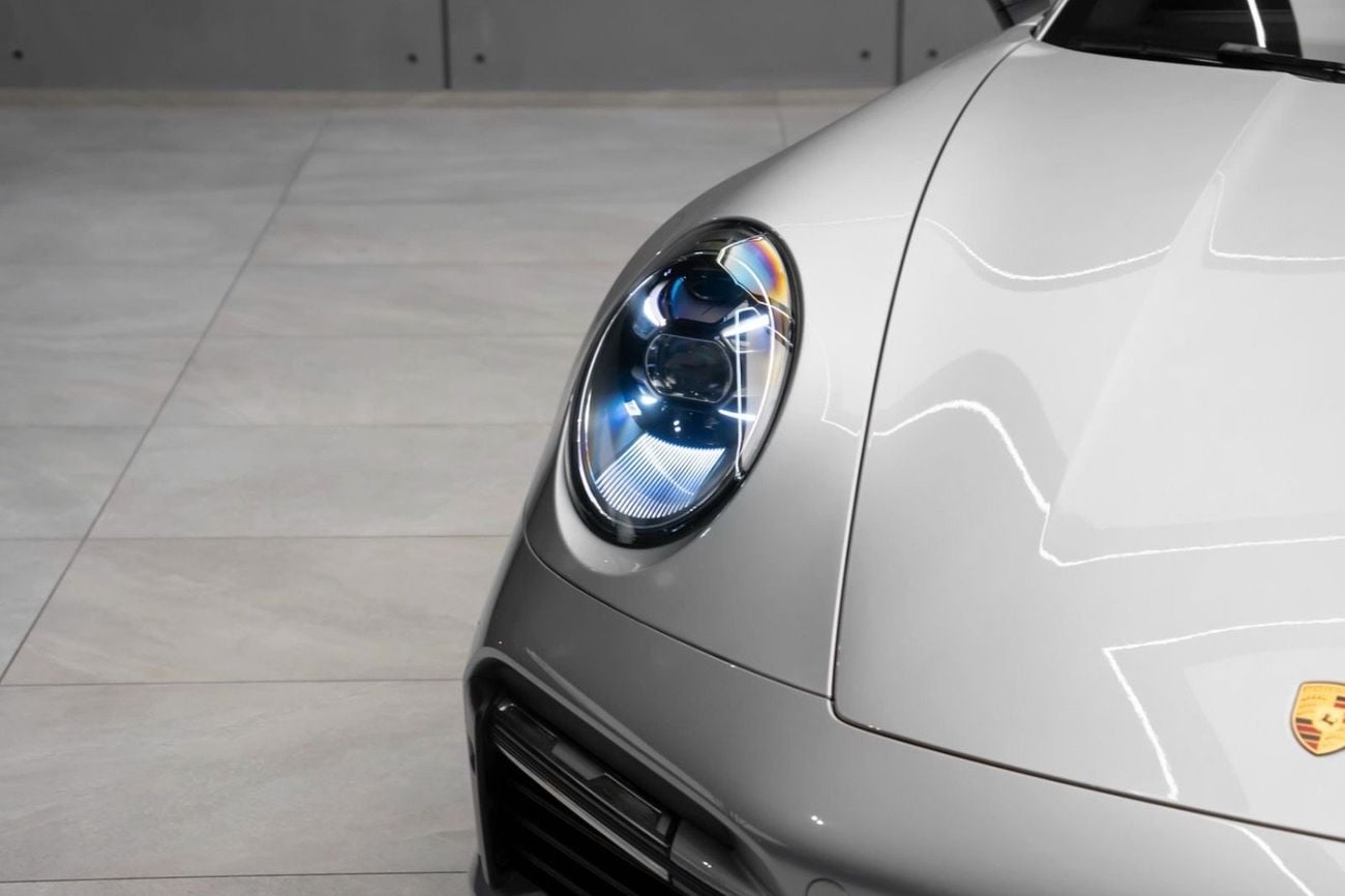 بورش 911 Turbo S 3.8L (640 HP) Coupe