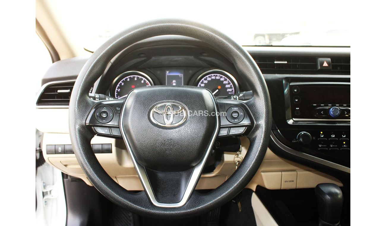تويوتا كامري LE STD تويوتا كامري 2019 خليجي بحالة ممتازة