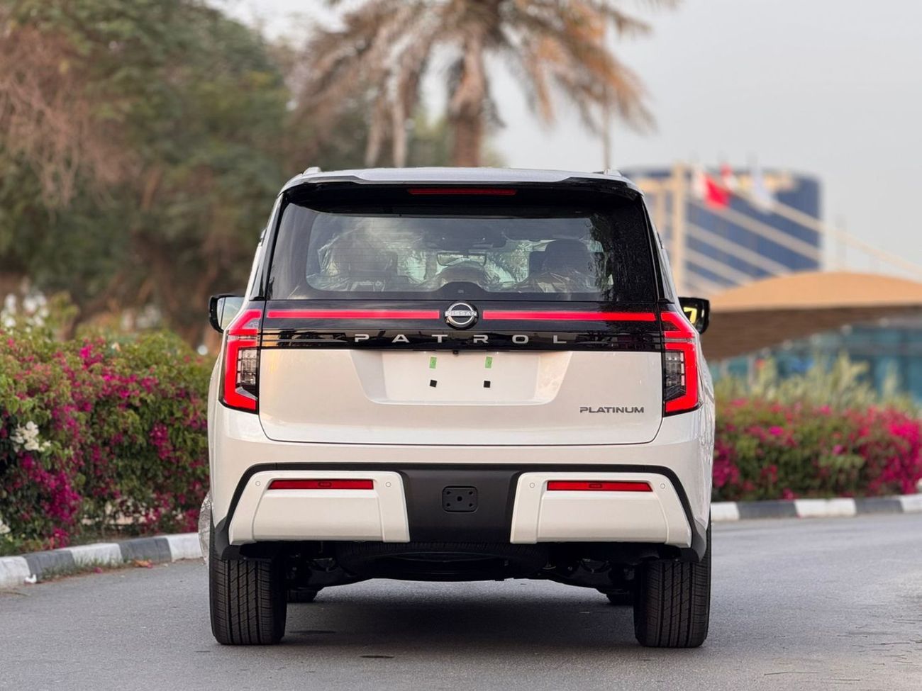 نيسان باترول NISSAN PATROL LE PLATINUM CITY/ LOCAL AND EXPORT