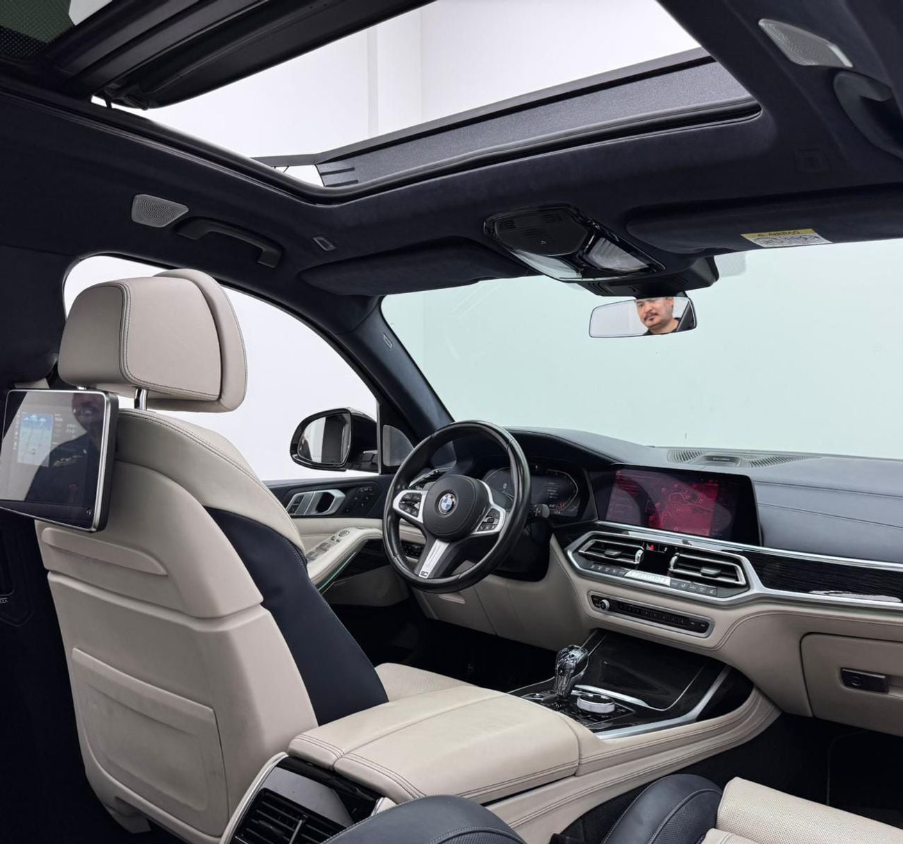 BMW X7 50i M SPORT 2019 BMW X7 xDrive50i M-Sport, BMW Service History, 1 Year Warranty, Excellent Condition