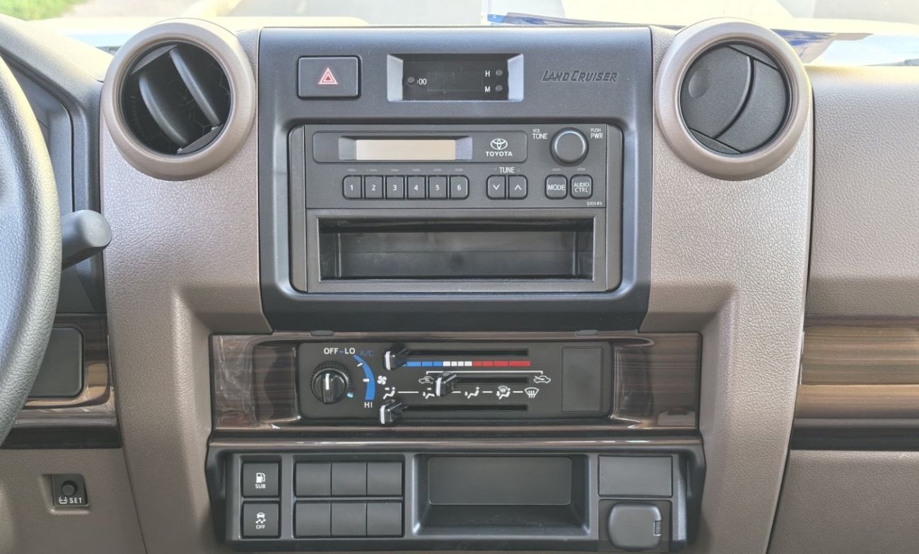 Toyota Land Cruiser Pick Up TOYOTA LAND CRUISER 2.8L DIESEL SINGLE CABIN MANUAL MY2025