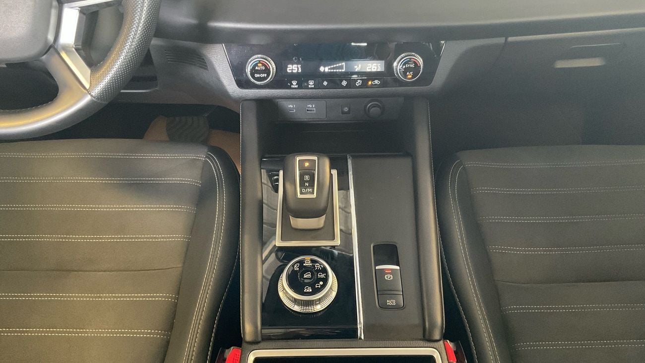 ميتسوبيشي آوتلاندر 2.5 AUTO 4WD 7SEAT HL | شامل الضمان | 0 ﺪﻔﻋﺓ ﺃﻮﻟﻯ