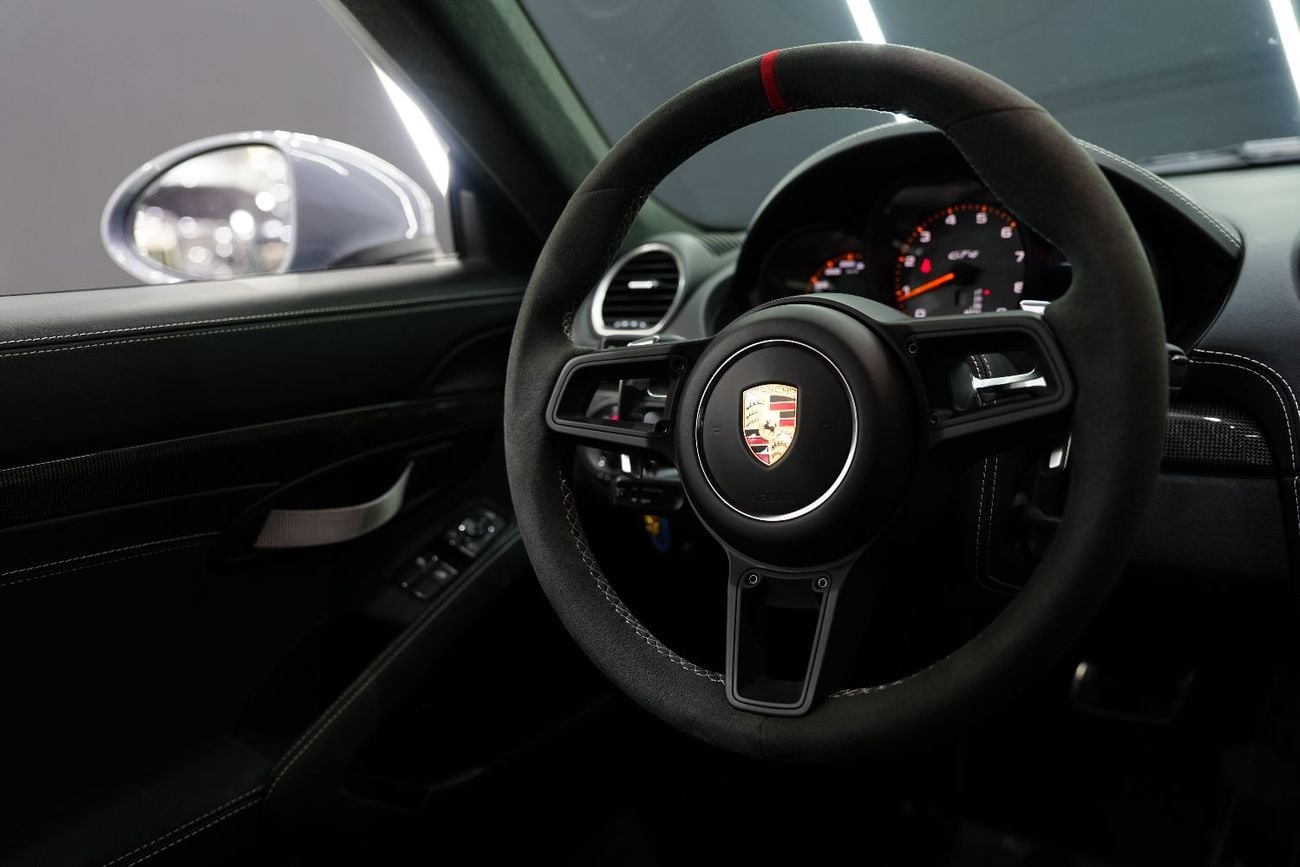 Porsche Cayman Cayman GT4, PDK Transmission, Carbon Interior, Sport Chrono Pack, Al Nabooda Warranty!!