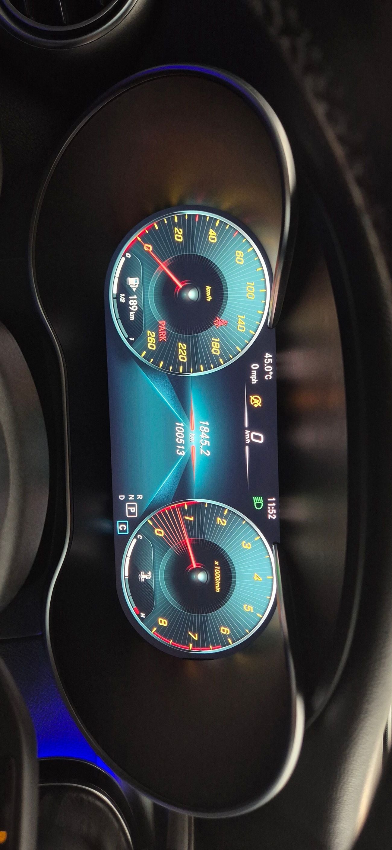 Mercedes Benz C300 STD (NON GCC)