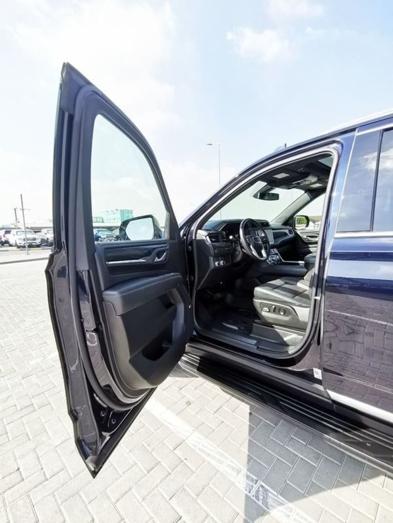 GMC Yukon GMC Denali Diesel - 2022 - Dark Blue