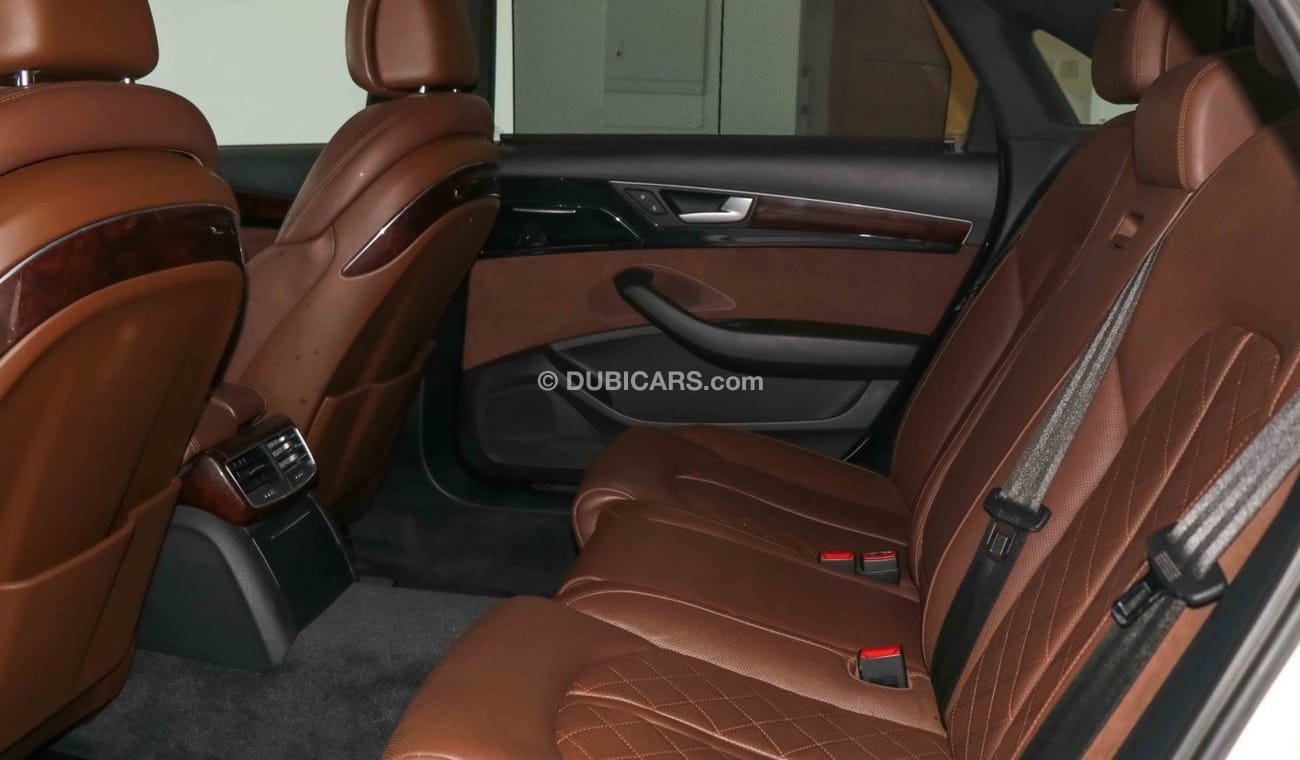 Audi A8 3.0T quattro