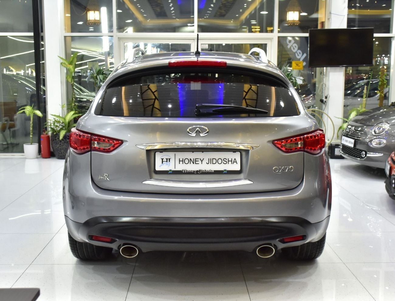 إنفينيتي QX70 LUXURY EXCELLENT DEAL for our Infiniti QX70 ( 2020 Model ) in Silver Color GCC Specs
