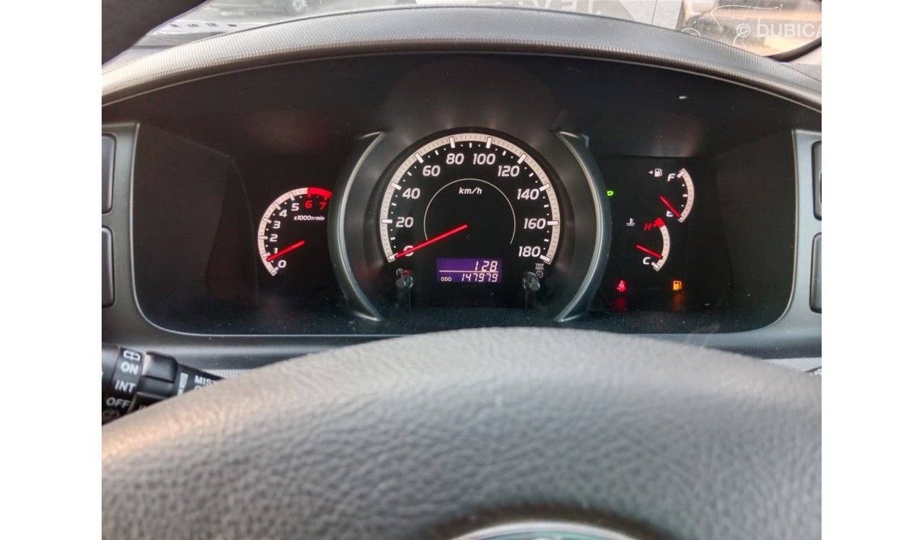Toyota Hiace TOYOTA HIACE VAN RIGHT HAND DRIVE (PM1430)