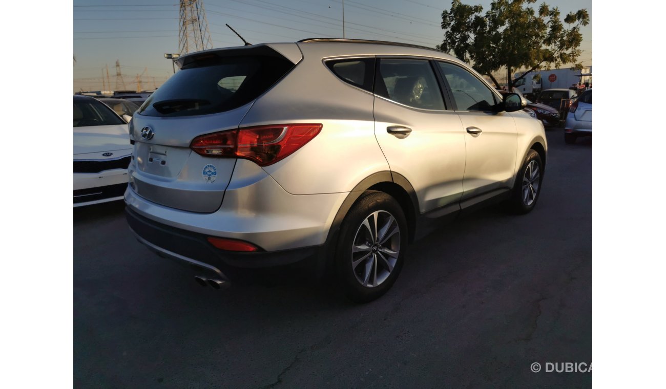 Hyundai Santa Fe 2.4L, 18" Alloy Rims, Chrome Door Handle, Chrome Grill, Halogen Headlamps, Rear Spoiler, LOT-1704