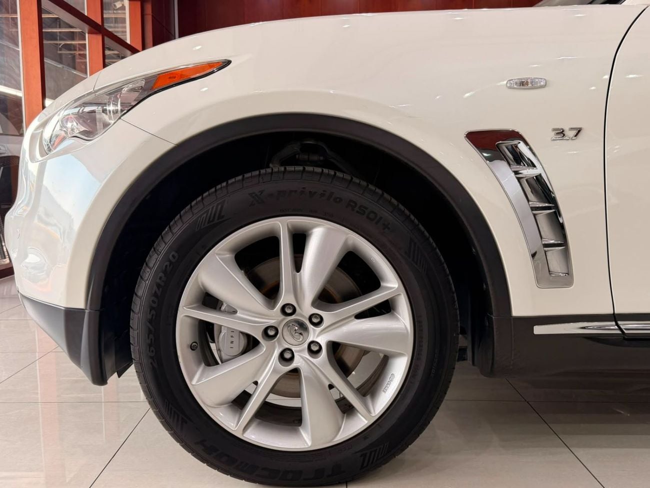 Infiniti QX70 EXCELLENCE