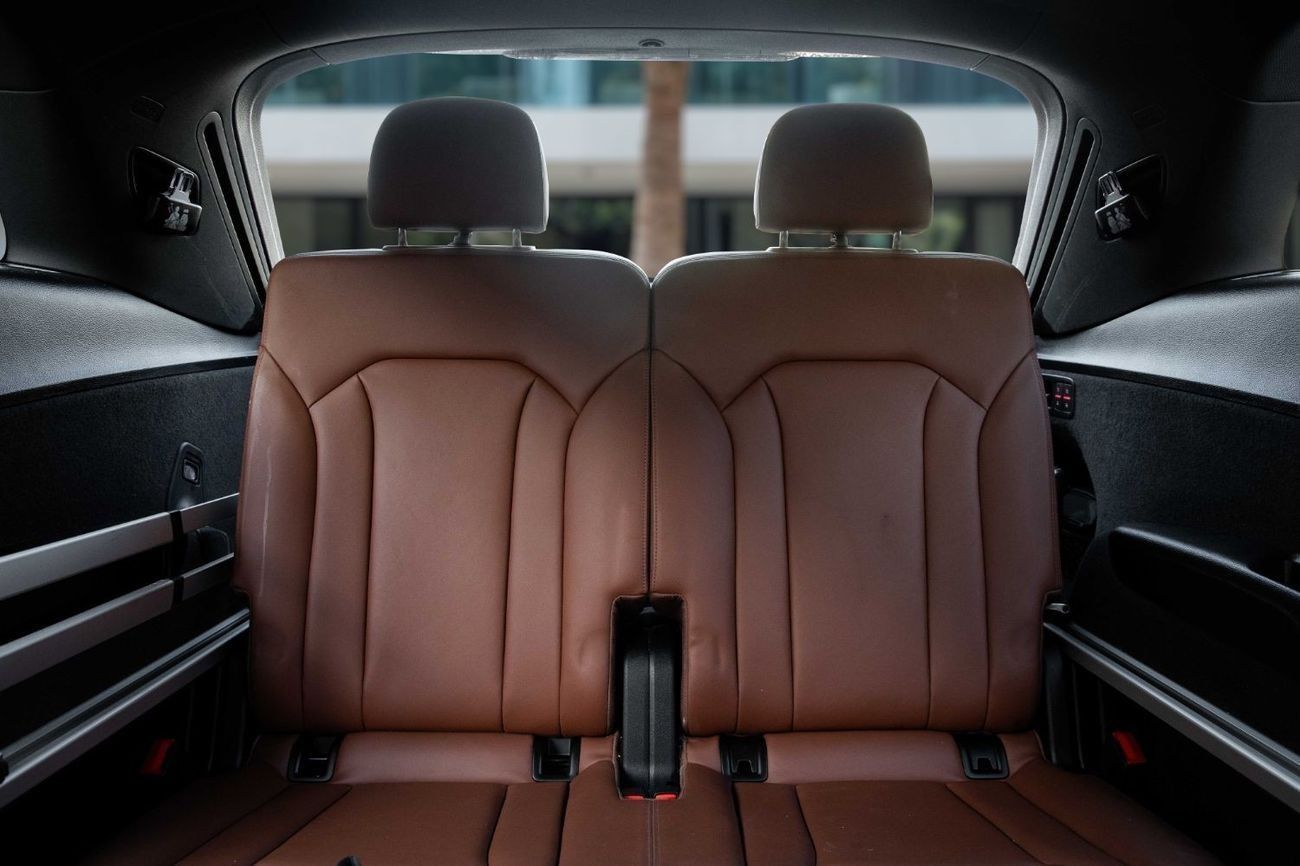 أودي Q7 S-Line | 3,035 P.M  | 0% Downpayment | Pristine Condition!