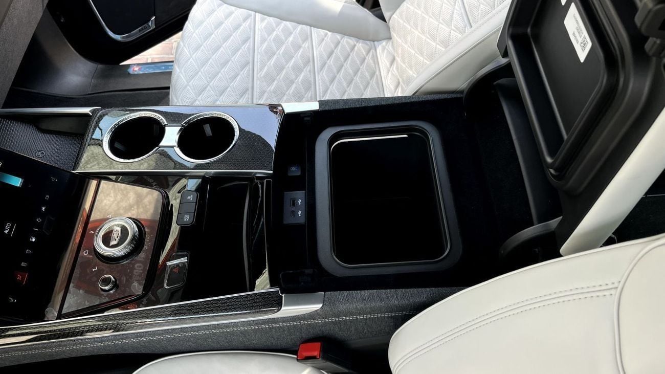 Cadillac Escalade Escalade-V 6.2L Cadillac Escalade V-Series - 2025 (Export)