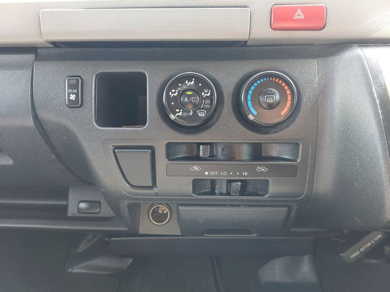 Toyota Hiace (RAMADAN OFFER) TOYOTA HIACE VAN RHD 2012 MODEL 3.0 L DIESEL AUTOMATIC(PM09422)