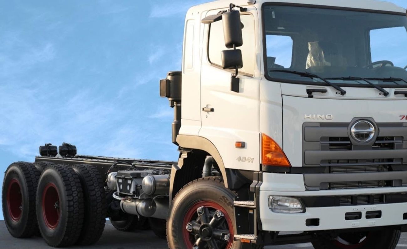 هينو 700 هينو 700 700ZS 4041 12.9L 39.5T CHASSIS CAB 6X4 M/T DIESEL