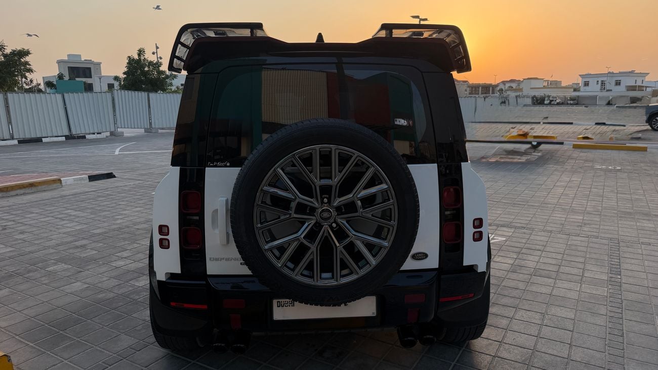 لاند روفر ديفندر