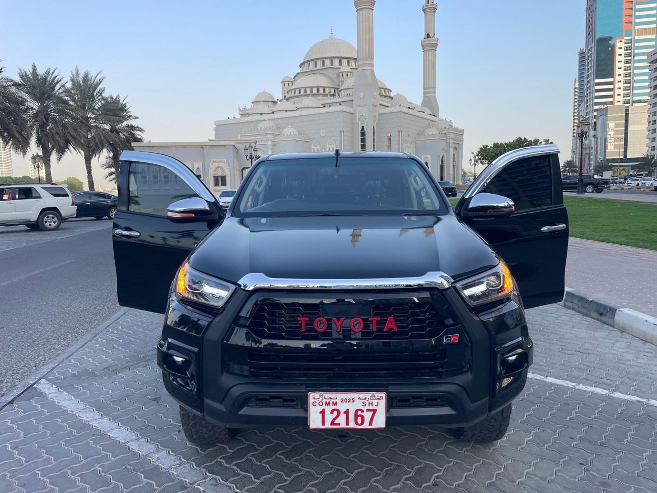 تويوتا هيلوكس Only for export Right Hand Drive