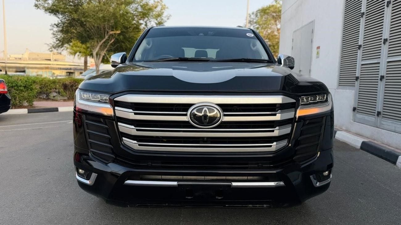 Toyota Land Cruiser SAHARA | MODIFIED TO LC300 | SUNROOF | PUSH START | POWER & MEMORY SEATS | 4.5L DIESEL | AUTO | COOL