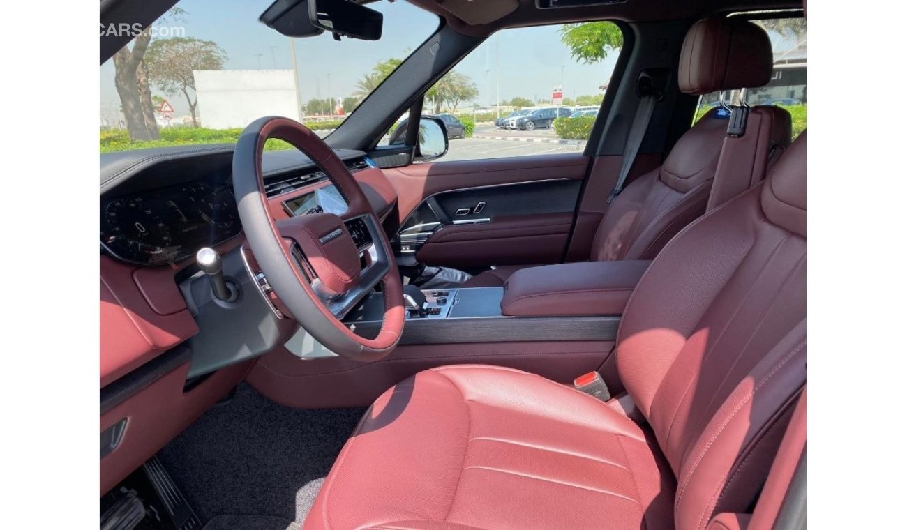 لاند روفر رينج روفر GCC SPEC UNDER WARRANTY AND SERVICE CONTRACT