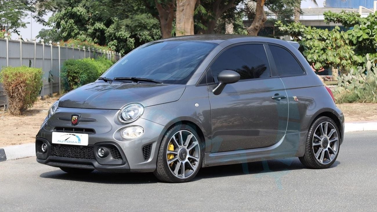 أبارث 695 Abarth 695 Turismo 1.4T 2023 GCC 23500Km With 2 Years Or 120,000 Km Warranty @Official Dealer