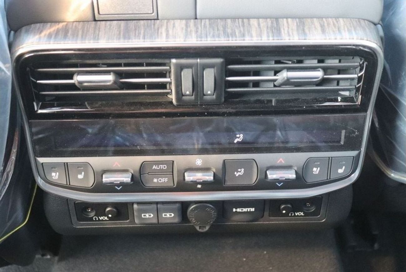 تويوتا لاند كروزر 3.5L GR, SUNROOF, LEATHER SEAT, ELECTRIC SEAT, JBL SOUND SYSTEM, REAR TV, MODEL 2023 FOR EXPORT