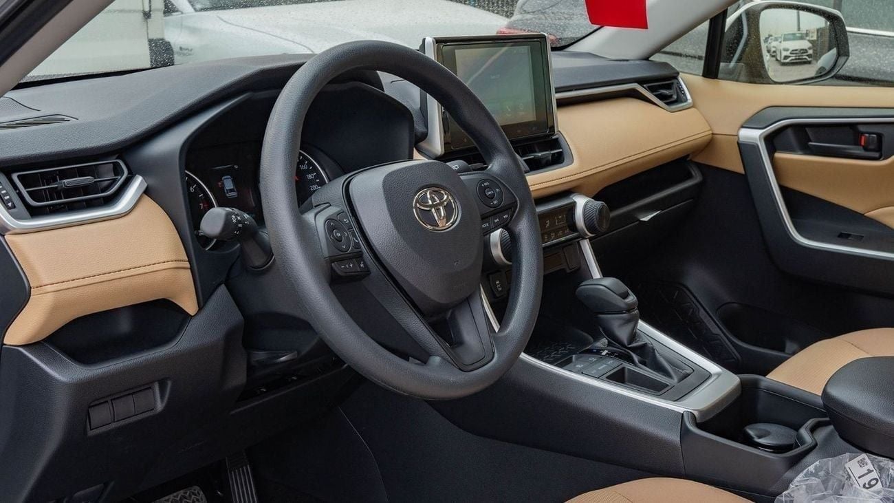 Toyota RAV4 2025 Toyota Rav4 LE 2.5L AT Petrol (White)