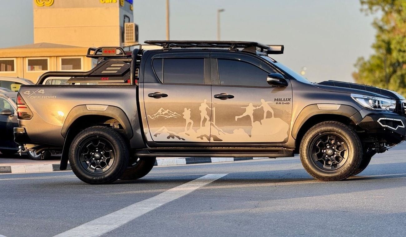 تويوتا هيلوكس OFF ROAD MODIFIED PICKUP | RHD | 2016 | 2.8L DIESEL ENGINE | AT | AWNING SIDE ROOF CAMPING TENT