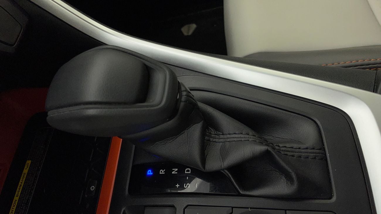 تويوتا راف ٤ ADVENTURE 2.5 | بدون دفعة مقدمة | اختبار القيادة في المنزل