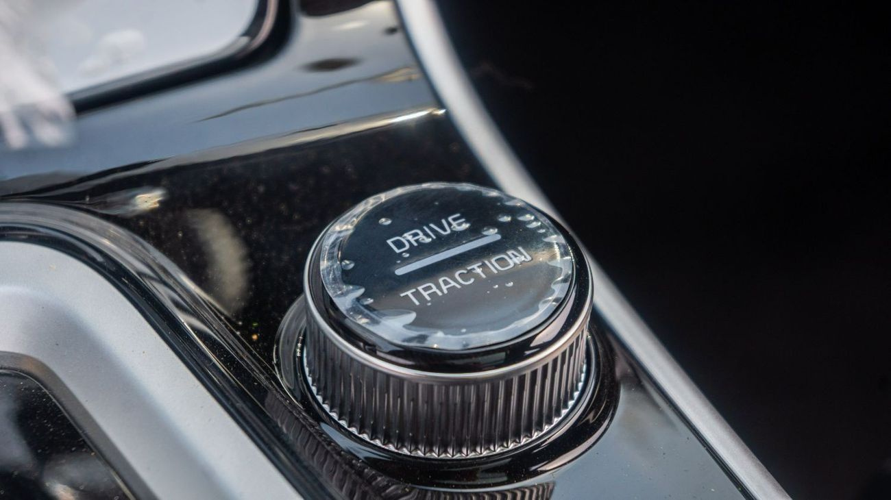 Kia Seltos kia Seltos 2025 1.5L Petrol 4 Cylinder Transmission Automatic  panoramic roof Olive Green Outside Bl