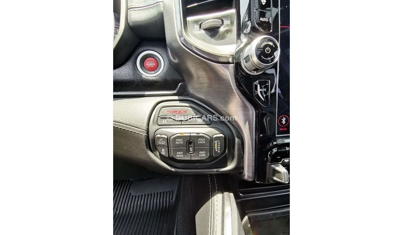 RAM 1500 Dodge RAM TRX ( 6.2L Supercharged ) -  2021 - White