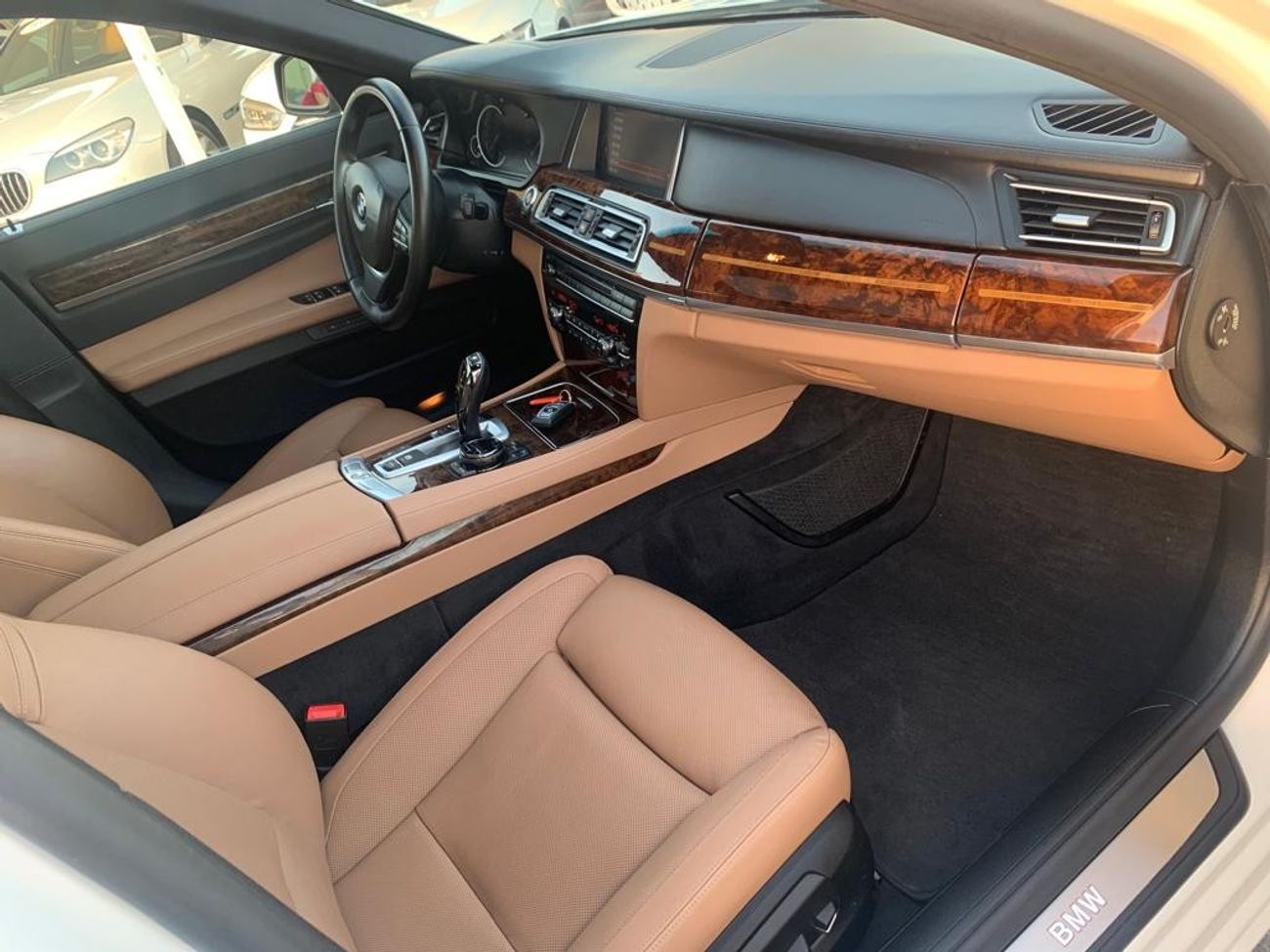 BMW 750Li Luxury BMW 750 Li_TWIN POWER TERBO _GCC_2015_Excellent Condition _Full option