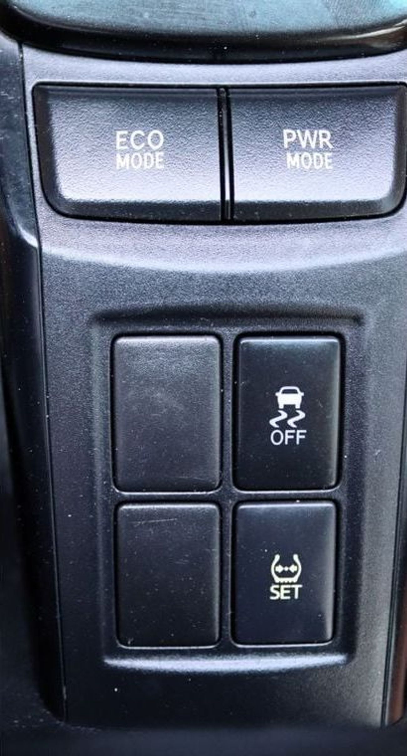 تويوتا فورتونر EXR 2.7L (164 HP)