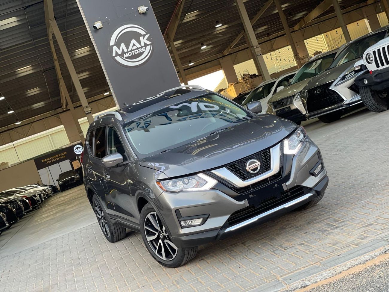 نيسان روج بلاتينيوم / أعلى المواصفات / بانوراما  / كاميرا 360 / 750 درهم شهريا